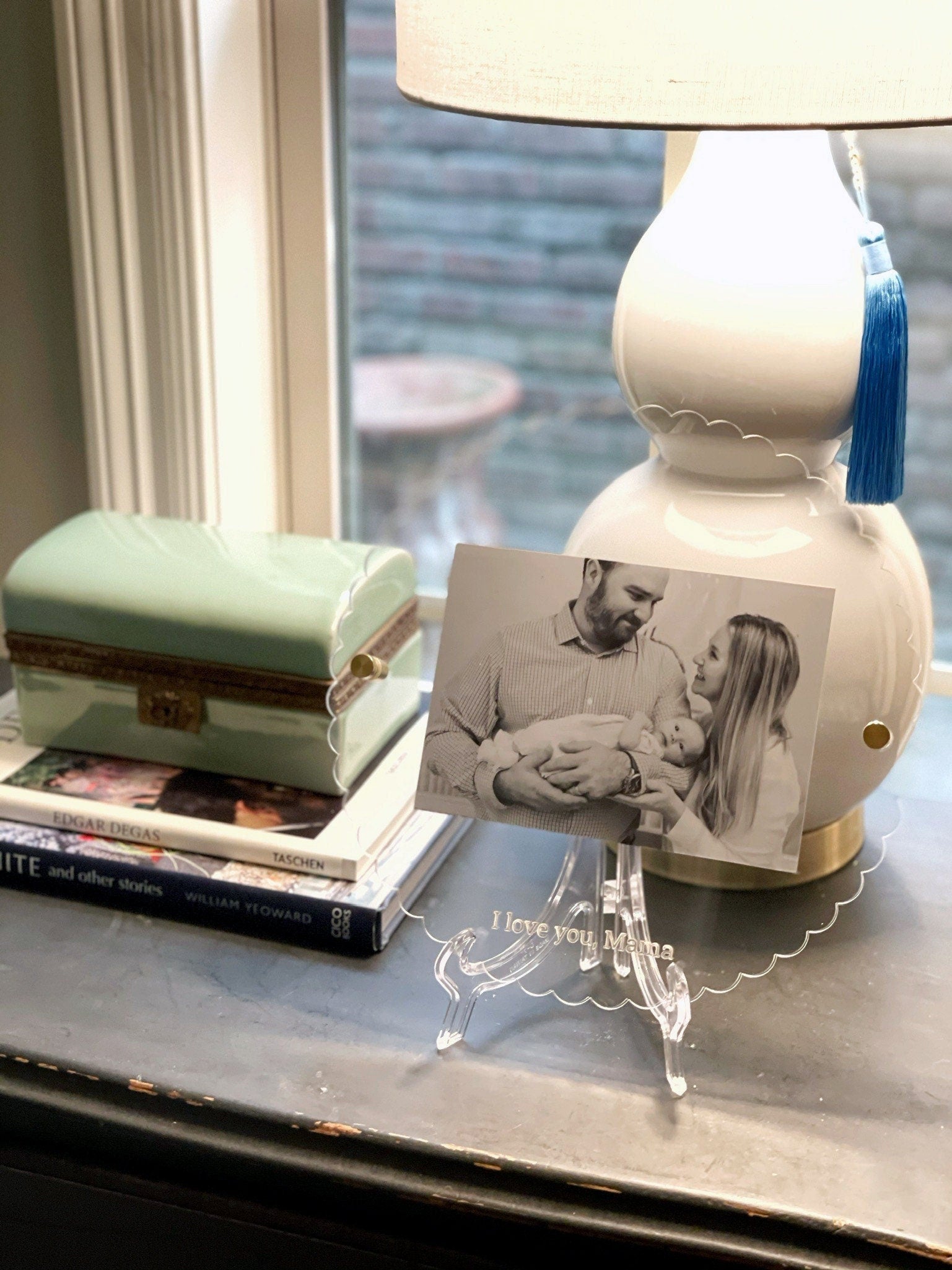 Scalloped Round Picture Frame, Clear Acrylic Floating Frame, Small Picture Frames, Personalized Baby Photo Frame, Custom Keepsake Frame